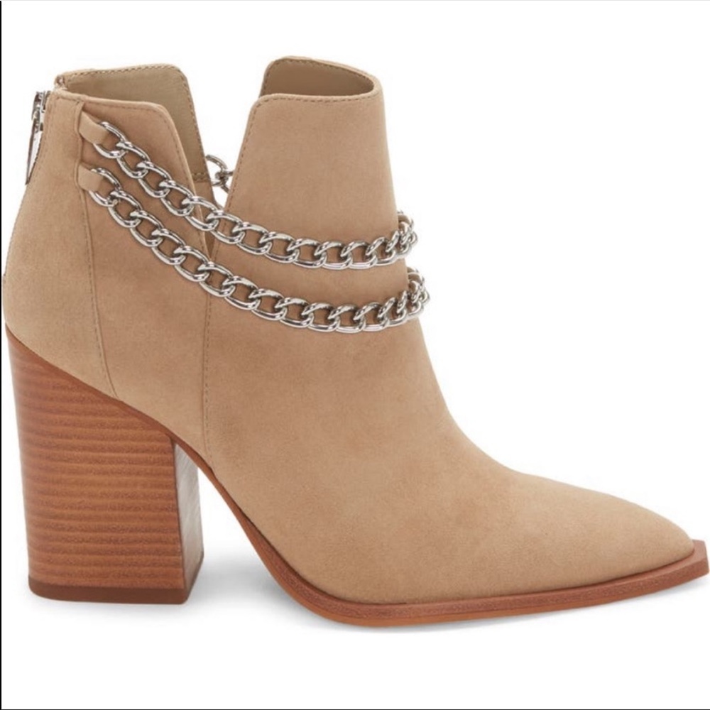 NWT Vince Camuto Booties with Chain